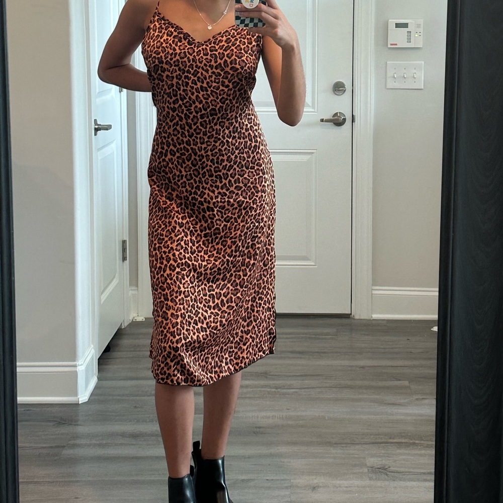 V-neck cheetah print slip dress size small!